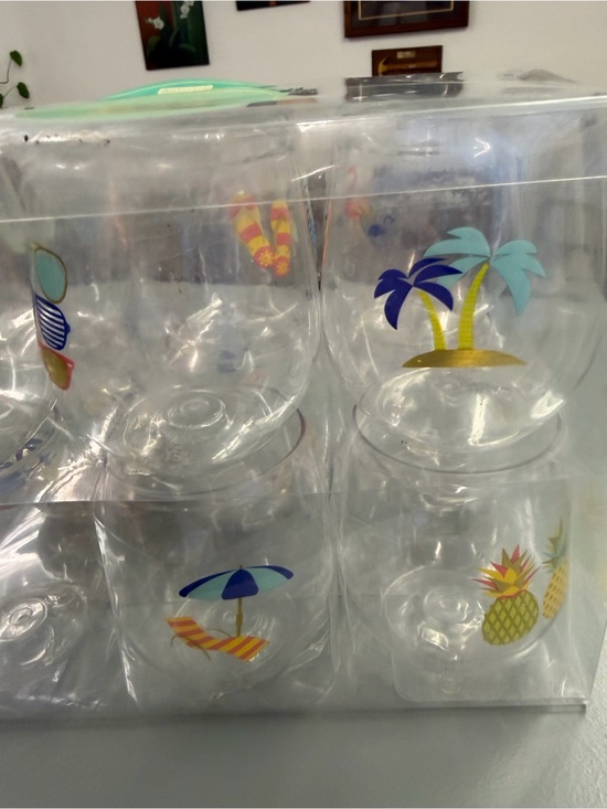 Other - Wine Glasses🌺Pool Pack